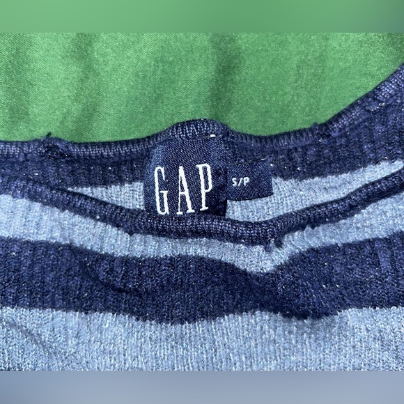 Sparkly light and dark blue cropped tank -GAP - Picture 2 of 4